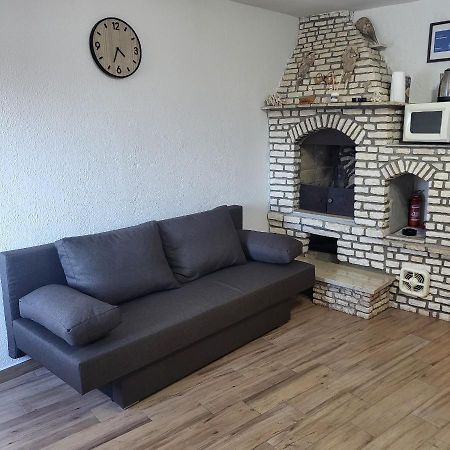 Licul Apartment Ровин Екстериор снимка