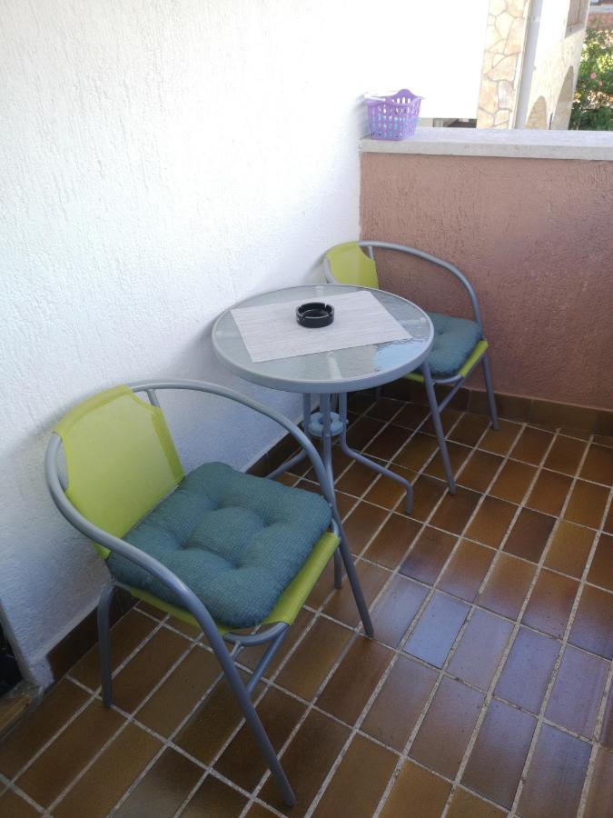 Licul Apartment Ровин Екстериор снимка