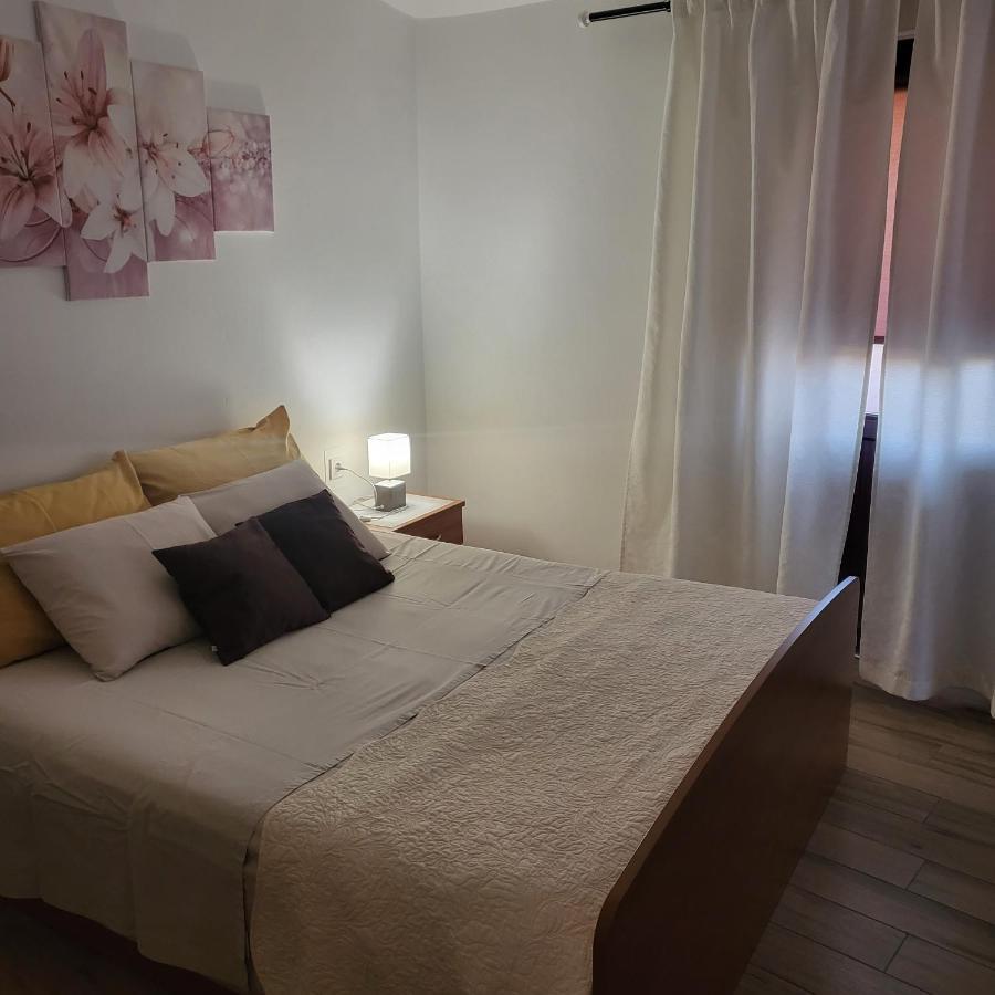 Licul Apartment Ровин Екстериор снимка